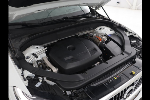 Volvo XC60 2.0 Recharge T6 AWD Inscription | Panoramadak | Leder | Head-Up | Stoel & stuurverwarming | 360 Camera | Harman/Kardon | Carplay | Navigatie | Adaptive cruise | PHEV | Plug In