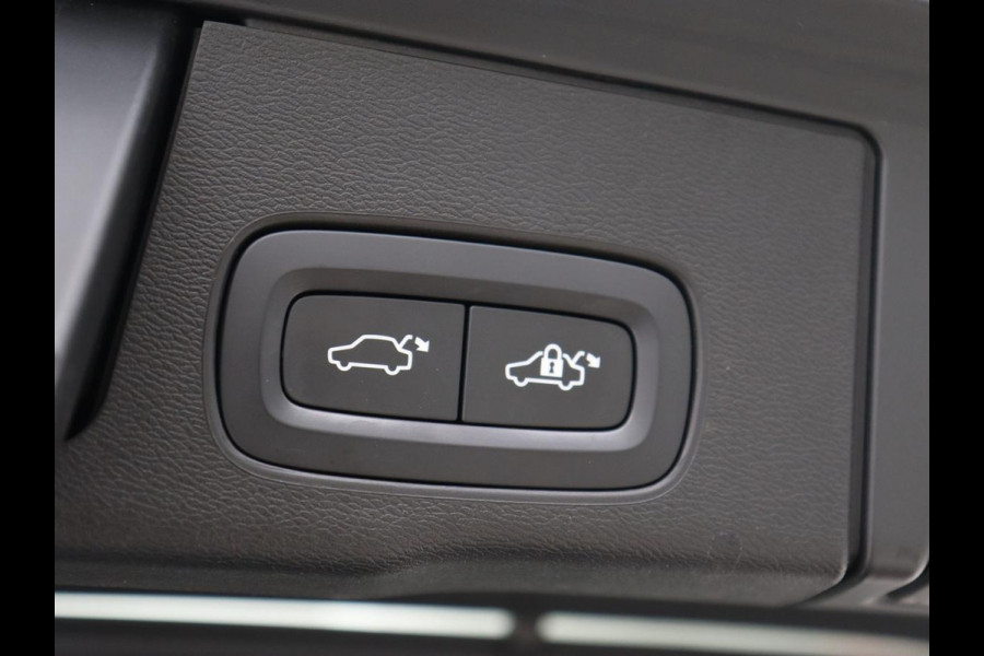 Volvo XC60 2.0 Recharge T6 AWD Inscription | Panoramadak | Leder | Head-Up | Stoel & stuurverwarming | 360 Camera | Harman/Kardon | Carplay | Navigatie | Adaptive cruise | PHEV | Plug In
