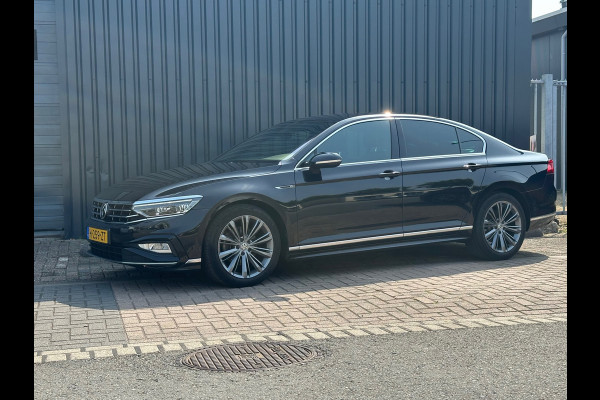 Volkswagen Passat 1.5 TSI Elegance Business R Line