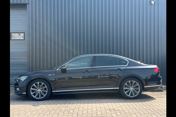 Volkswagen Passat 1.5 TSI Elegance Business R Line