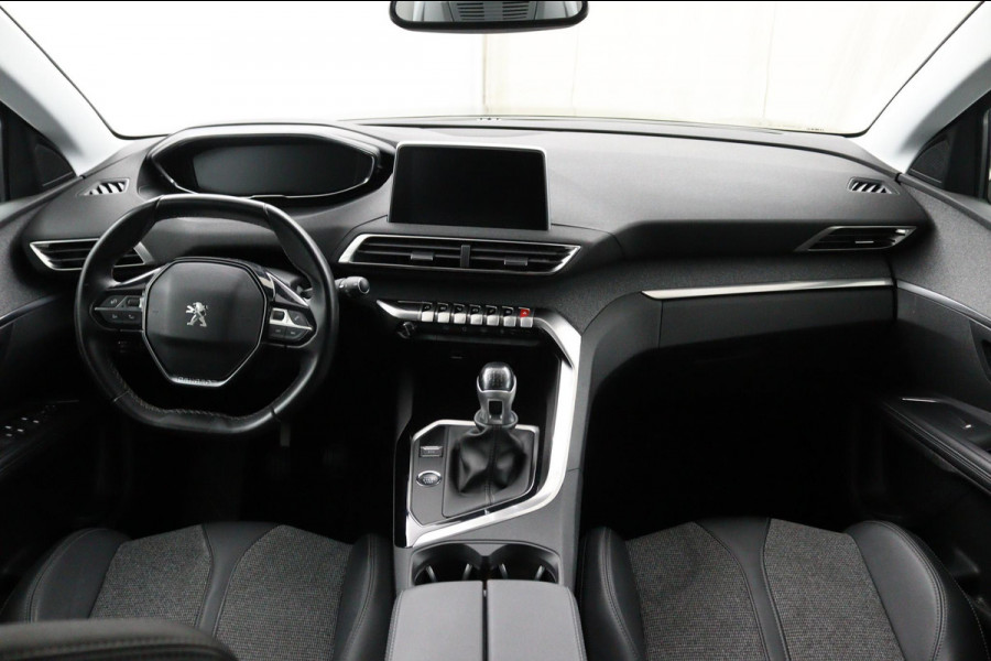 Peugeot 5008 1.2 PureTech Blue*NAVI*ECC*CRUISE*HAAK*7PERS*