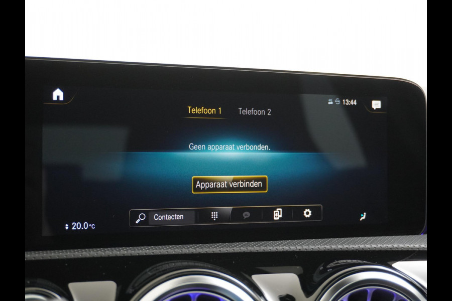 Mercedes-Benz A-Klasse 250 e Business Solution AMG Limited PHEV PLUG-IN HYBRIDE| PANORAMA DAK | AMBILIGHT | STOELVERWARMING | CAMERA | BLACK OPTIC PAKKET | WIDESCREEN DISPLAY | APPLE CARPLAY | RIJKLAAR MET 12 MND BOVAG GARANTIE |