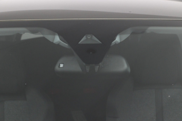Peugeot 5008 1.2 PureTech Blue*NAVI*ECC*CRUISE*HAAK*7PERS*