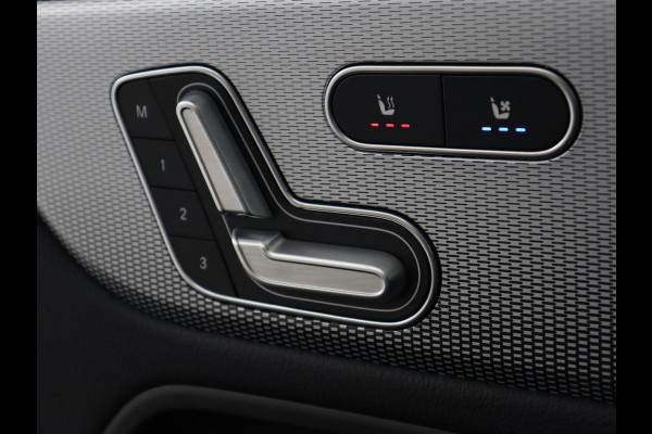 Mercedes-Benz B-Klasse 250e Style | Stoelventilatie | Panoramadak | Massage | Leder | Trekhaak | Carplay | Adaptive cruise | Stuurverwarming | Widescreen | Park Assist | Camera | Navigatie | Memory | PHEV | Plug In