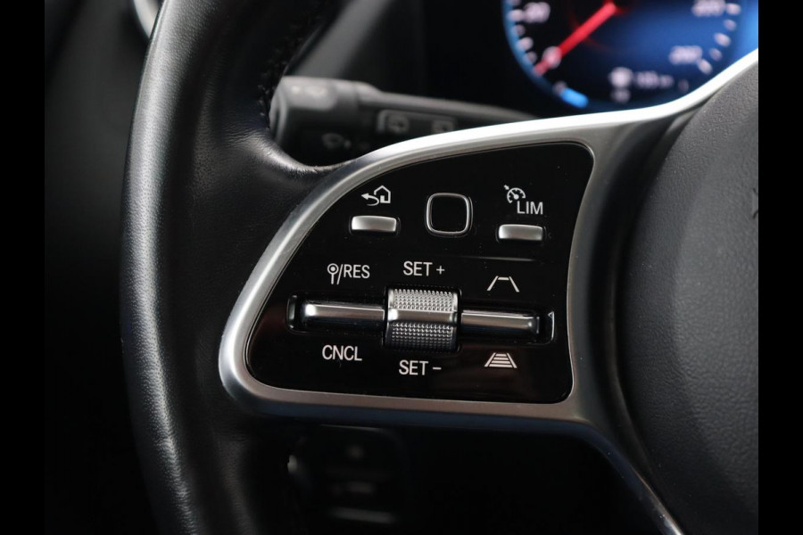 Mercedes-Benz B-Klasse 250e Style | Stoelventilatie | Panoramadak | Massage | Leder | Trekhaak | Carplay | Adaptive cruise | Stuurverwarming | Widescreen | Park Assist | Camera | Navigatie | Memory | PHEV | Plug In
