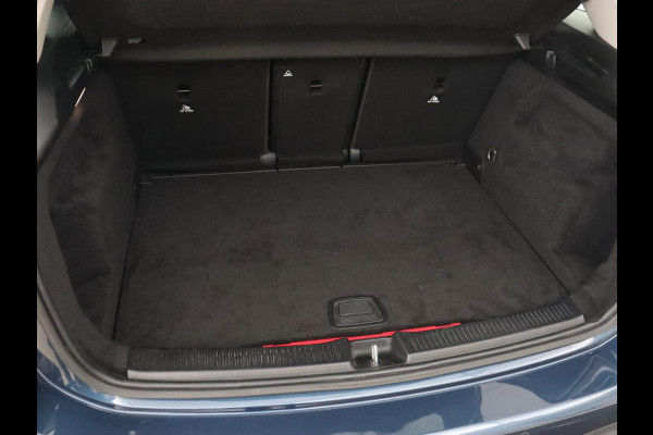 Mercedes-Benz B-Klasse 250e Style | Stoelventilatie | Panoramadak | Massage | Leder | Trekhaak | Carplay | Adaptive cruise | Stuurverwarming | Widescreen | Park Assist | Camera | Navigatie | Memory | PHEV | Plug In