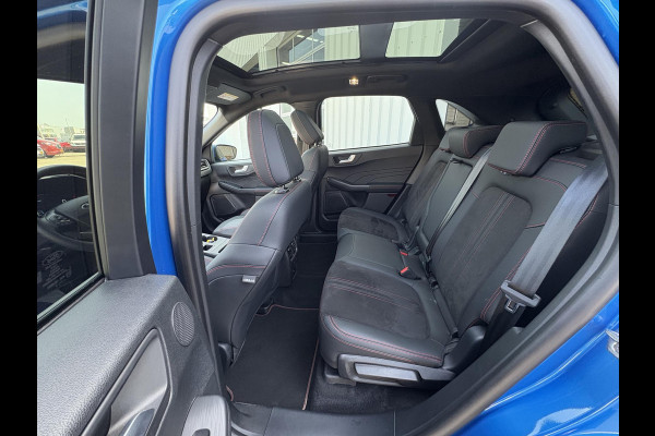Ford Kuga 2.5 PHEV ST-Line X | Bellen voor bezichtiging | Wegklapbare trekhaak | Panoramadak | Winter Pack | Head up Display | All season banden