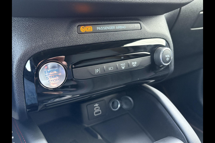 Ford Kuga 2.5 PHEV ST-Line X | Bellen voor bezichtiging | Wegklapbare trekhaak | Panoramadak | Winter Pack | Head up Display | All season banden