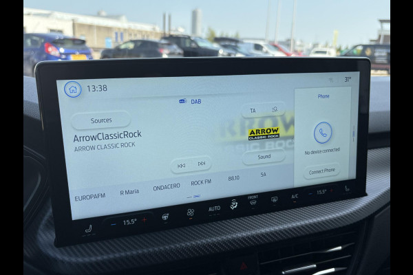 Ford Kuga 2.5 PHEV ST-Line X | Bellen voor bezichtiging | Wegklapbare trekhaak | Panoramadak | Winter Pack | Head up Display | All season banden