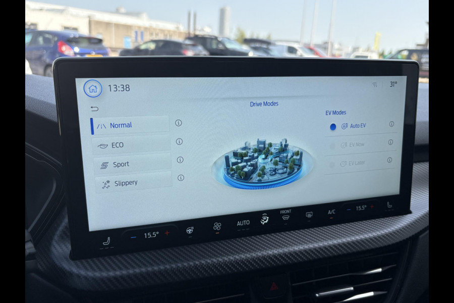 Ford Kuga 2.5 PHEV ST-Line X | Bellen voor bezichtiging | Wegklapbare trekhaak | Panoramadak | Winter Pack | Head up Display | All season banden