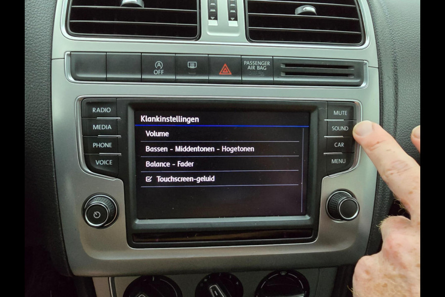 Volkswagen Polo Occasion 1.0 BlueMotion Edition dus extra zuinig! | Tweedehands Volkswagen Polo wit | Cruise en carplay radio |