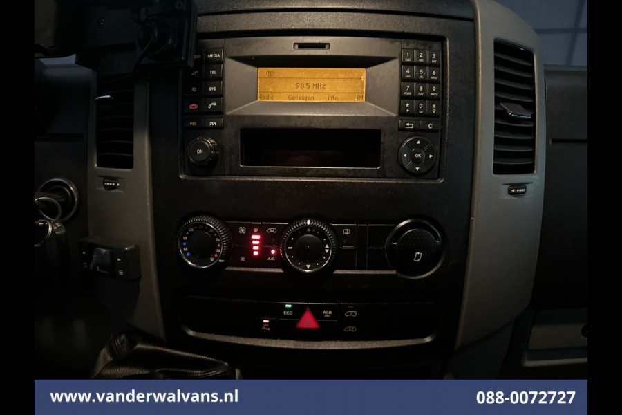Mercedes-Benz Sprinter 316 CDI 164pk L2H2 Euro6 Airco | 2800kg Trekhaak | Cruisecontrol, Parkeersensoren, Chauffeursstoel