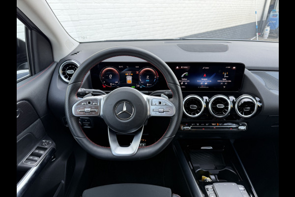 Mercedes-Benz B-Klasse 250 e Business Solution AMG | Trekhaak | Camera | MBUX | DAB+ | LED | 19 inch