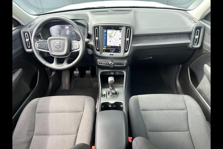 Volvo XC40 1.5 T2 Momentum | Trekhaak | El.achterklep | Stoelverwarming | Apple Carplay | Prijs is rijklaar