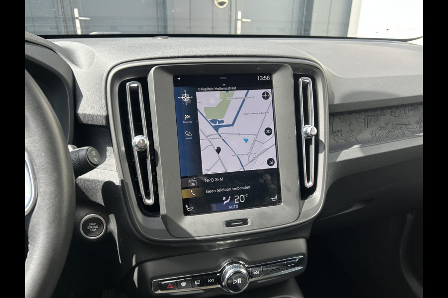 Volvo XC40 1.5 T2 Momentum | Trekhaak | El.achterklep | Stoelverwarming | Apple Carplay | Prijs is rijklaar
