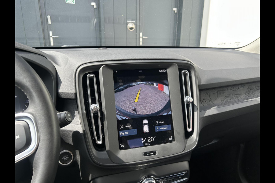 Volvo XC40 1.5 T2 Momentum | Trekhaak | El.achterklep | Stoelverwarming | Apple Carplay | Prijs is rijklaar
