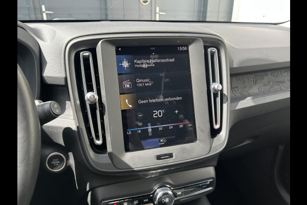 Volvo XC40 1.5 T2 Momentum | Trekhaak | El.achterklep | Stoelverwarming | Apple Carplay | Prijs is rijklaar