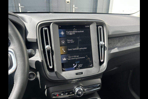 Volvo XC40 1.5 T2 Momentum | Trekhaak | El.achterklep | Stoelverwarming | Apple Carplay | Prijs is rijklaar