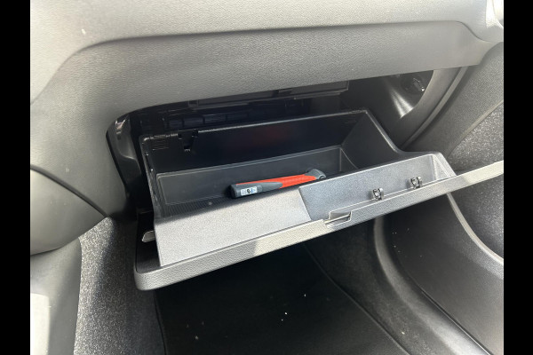 Volvo XC40 1.5 T2 Momentum | Trekhaak | El.achterklep | Stoelverwarming | Apple Carplay | Prijs is rijklaar