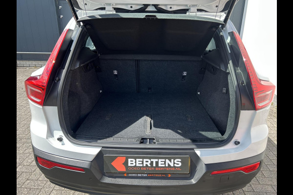 Volvo XC40 1.5 T2 Momentum | Trekhaak | El.achterklep | Stoelverwarming | Apple Carplay | Prijs is rijklaar