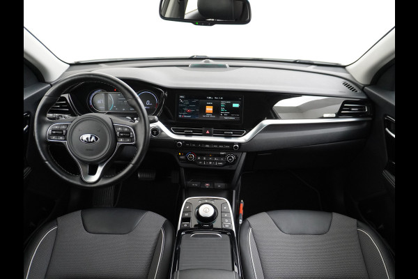 Kia e-Niro DynamicLine 64kWh 204pk Automaat Navi Auto-Pilot Adaptive-Cruise+stop&go Warmtepomp Apple Carplay Android Auto Pdc Led Ecc Keyle Lmv 17" Lane Assist Keyless-go Dwarsverkeerwaarsching Rijstrooksensor met correctie Origin.NLse auto € 44.000 nieuw