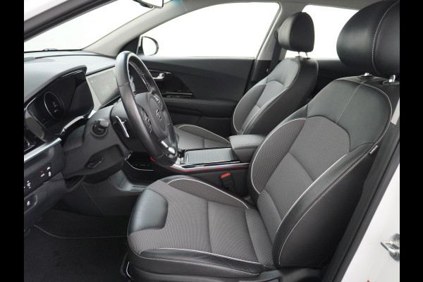 Kia e-Niro DynamicLine 64kWh 204pk Automaat Navi Auto-Pilot Adaptive-Cruise+stop&go Warmtepomp Apple Carplay Android Auto Pdc Led Ecc Keyle Lmv 17" Lane Assist Keyless-go Dwarsverkeerwaarsching Rijstrooksensor met correctie Origin.NLse auto € 44.000 nieuw