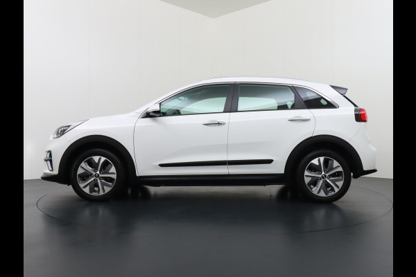 Kia e-Niro DynamicLine 64kWh 204pk Automaat Navi Auto-Pilot Adaptive-Cruise+stop&go Warmtepomp Apple Carplay Android Auto Pdc Led Ecc Keyle Lmv 17" Lane Assist Keyless-go Dwarsverkeerwaarsching Rijstrooksensor met correctie Origin.NLse auto € 44.000 nieuw