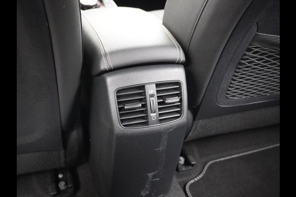 Kia e-Niro DynamicLine 64kWh 204pk Automaat Navi Auto-Pilot Adaptive-Cruise+stop&go Warmtepomp Apple Carplay Android Auto Pdc Led Ecc Keyle Lmv 17" Lane Assist Keyless-go Dwarsverkeerwaarsching Rijstrooksensor met correctie Origin.NLse auto € 44.000 nieuw
