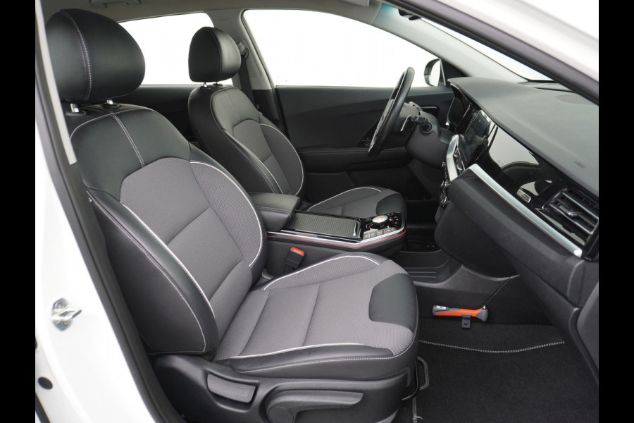 Kia e-Niro DynamicLine 64kWh 204pk Automaat Navi Auto-Pilot Adaptive-Cruise+stop&go Warmtepomp Apple Carplay Android Auto Pdc Led Ecc Keyle Lmv 17" Lane Assist Keyless-go Dwarsverkeerwaarsching Rijstrooksensor met correctie Origin.NLse auto € 44.000 nieuw