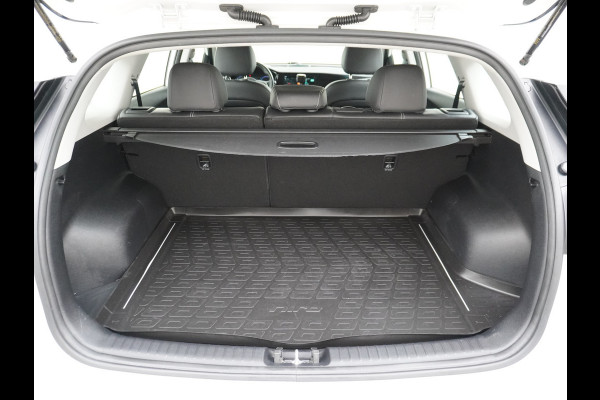 Kia e-Niro DynamicLine 64kWh 204pk Automaat Navi Auto-Pilot Adaptive-Cruise+stop&go Warmtepomp Apple Carplay Android Auto Pdc Led Ecc Keyle Lmv 17" Lane Assist Keyless-go Dwarsverkeerwaarsching Rijstrooksensor met correctie Origin.NLse auto € 44.000 nieuw