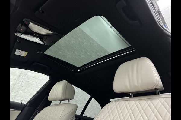 BMW 5 Serie 540i M-Sport | Schuifdak | Individual Leder | Harman-Kardon | Comfortstoelen | Head-Up | Memory | Full-LED | Stuurverwarming | 20'' | Origineel NL | Camera | Sfeerverlichting | Stoelverwarming | Carplay | Draadloos Laden |