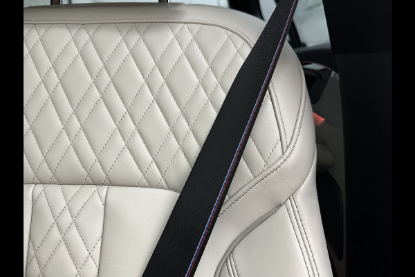 BMW 5 Serie 540i M-Sport | Schuifdak | Individual Leder | Harman-Kardon | Comfortstoelen | Head-Up | Memory | Full-LED | Stuurverwarming | 20'' | Origineel NL | Camera | Sfeerverlichting | Stoelverwarming | Carplay | Draadloos Laden |