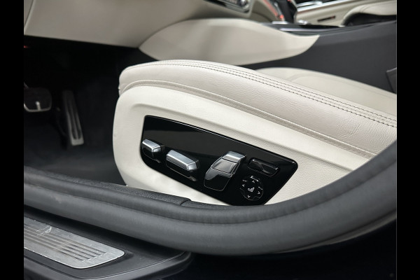 BMW 5 Serie 540i M-Sport | Schuifdak | Individual Leder | Harman-Kardon | Comfortstoelen | Head-Up | Memory | Full-LED | Stuurverwarming | 20'' | Origineel NL | Camera | Sfeerverlichting | Stoelverwarming | Carplay | Draadloos Laden |