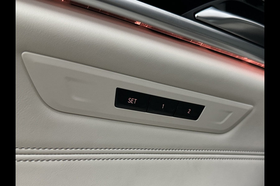 BMW 5 Serie 540i M-Sport | Schuifdak | Individual Leder | Harman-Kardon | Comfortstoelen | Head-Up | Memory | Full-LED | Stuurverwarming | 20'' | Origineel NL | Camera | Sfeerverlichting | Stoelverwarming | Carplay | Draadloos Laden |