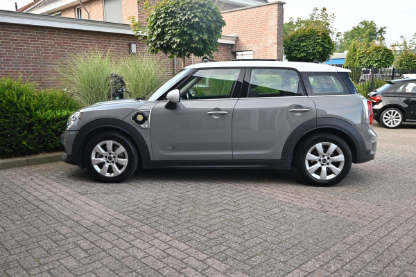 MINI Countryman 2.0 Cooper S E ALL4 Chili 225 PK Dealer o.h Pano Camera LED PDC 17''