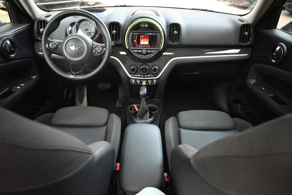 MINI Countryman 2.0 Cooper S E ALL4 Chili 225 PK Dealer o.h Pano Camera LED PDC 17''