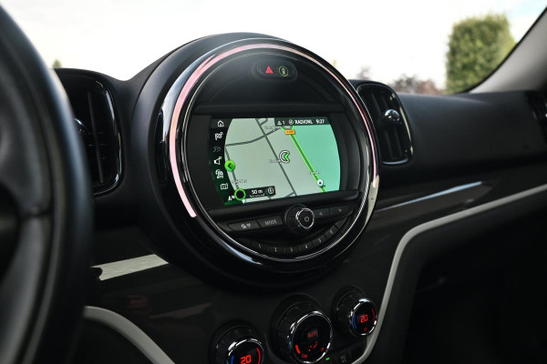 MINI Countryman 2.0 Cooper S E ALL4 Chili 225 PK Dealer o.h Pano Camera LED PDC 17''