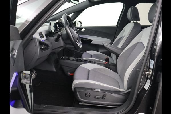 Volkswagen ID.3 First Max 58 kWh | Panoramadak | Head-Up | Stoel & stuurverwarming | Adaptive cruise | Camera | Massage | Elektrische stoelen | Trekhaak | Sfeerverlichting | Carplay | Matrix LED