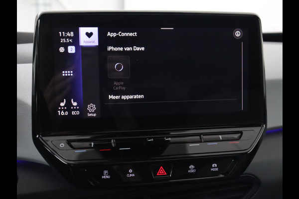 Volkswagen ID.3 First Max 58 kWh | Panoramadak | Head-Up | Stoel & stuurverwarming | Adaptive cruise | Camera | Massage | Elektrische stoelen | Trekhaak | Sfeerverlichting | Carplay | Matrix LED