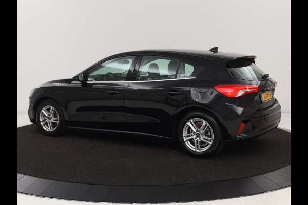 Ford Focus 1.0 EcoBoost Hybrid Trend Edition | Camera | Carplay | Full LED | Navigatie | Airco | Cruise control | Parkeerhulp
