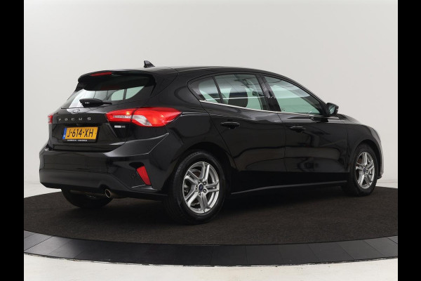 Ford Focus 1.0 EcoBoost Hybrid Trend Edition | Camera | Carplay | Full LED | Navigatie | Airco | Cruise control | Parkeerhulp