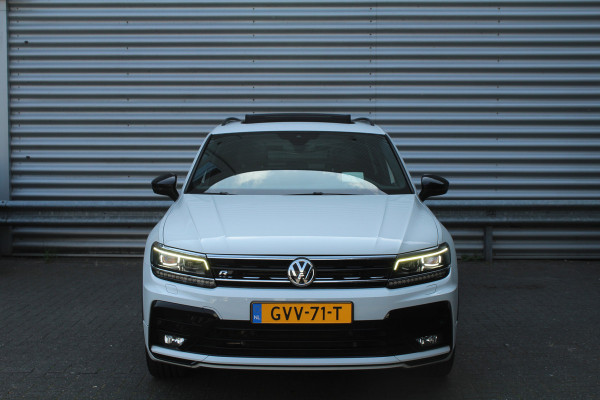 Volkswagen Tiguan 2.0 TSI 230pk 4Motion Highline Business R-Line DSG7 Panoramadak Clima Cruise Navi PDC  Dig. Cockpit HUD El. Klep 20"LMV