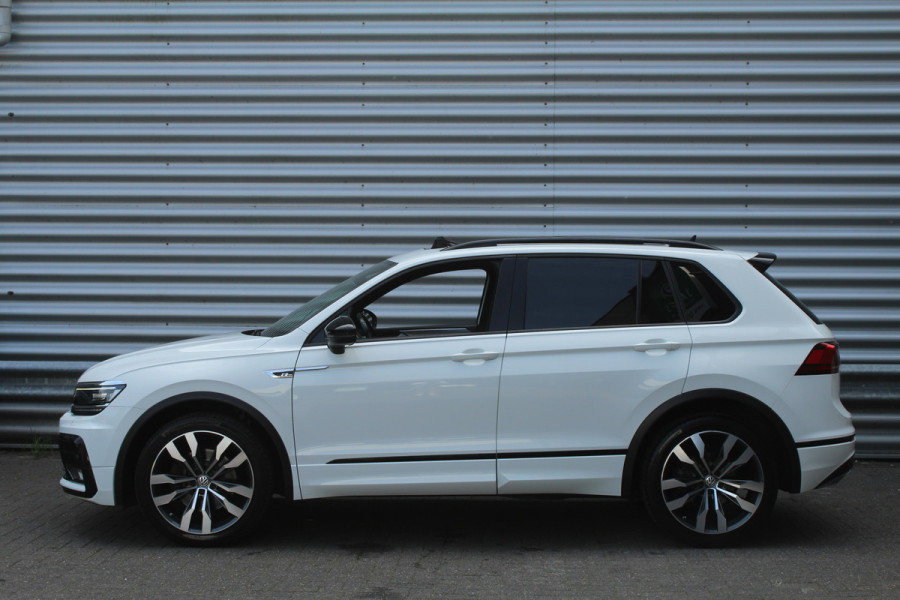 Volkswagen Tiguan 2.0 TSI 230pk 4Motion Highline Business R-Line DSG7 Panoramadak Clima Cruise Navi PDC  Dig. Cockpit HUD El. Klep 20"LMV