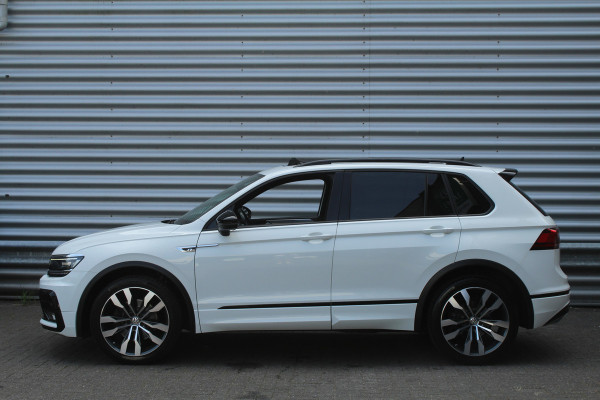 Volkswagen Tiguan 2.0 TSI 230pk 4Motion Highline Business R-Line DSG7 Panoramadak Clima Cruise Navi PDC  Dig. Cockpit HUD El. Klep 20"LMV