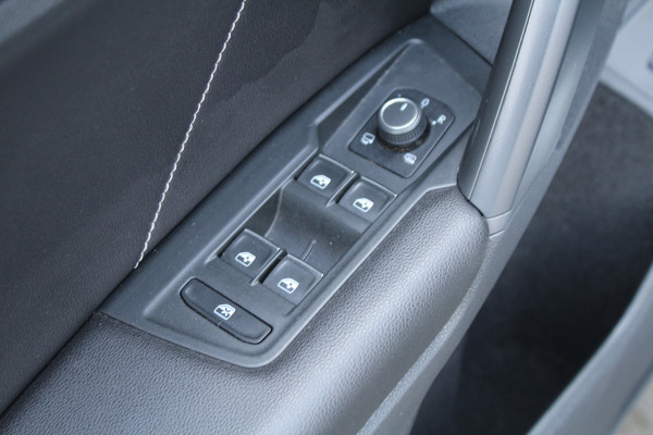 Volkswagen Tiguan 2.0 TSI 230pk 4Motion Highline Business R-Line DSG7 Panoramadak Clima Cruise Navi PDC  Dig. Cockpit HUD El. Klep 20"LMV