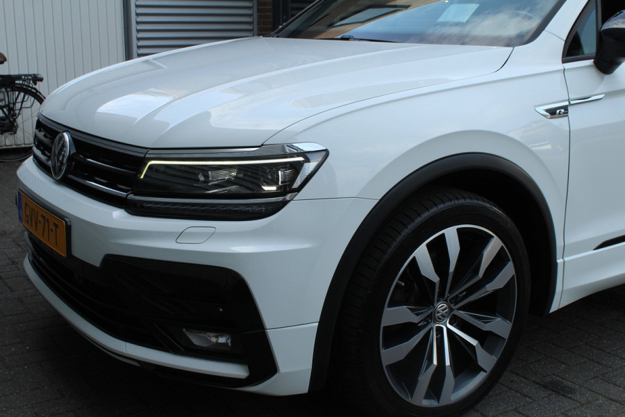 Volkswagen Tiguan 2.0 TSI 230pk 4Motion Highline Business R-Line DSG7 Panoramadak Clima Cruise Navi PDC  Dig. Cockpit HUD El. Klep 20"LMV