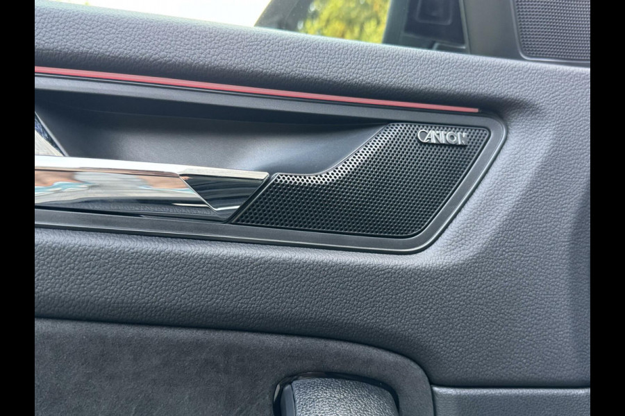 Škoda Kodiaq 1.5 TSI Sportline Automaat | Trekhaak uitklapbaar | Navigatiesysteem | Stoelverwarming | Stuurverwarming | Getint glas | Cruise