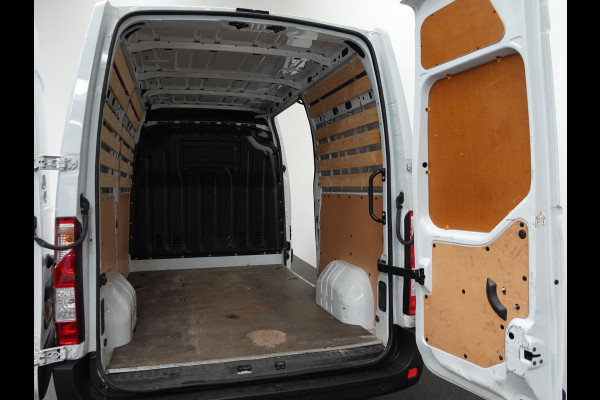 Renault Master T35 2.3 dCi 180PK L2H2 Energy Airco Cruise Control Camera Navi PDC V+A Trekhaak 270° Deuren