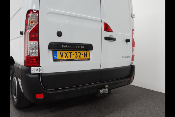 Renault Master T35 2.3 dCi 180PK L2H2 Energy Airco Cruise Control Camera Navi PDC V+A Trekhaak 270° Deuren