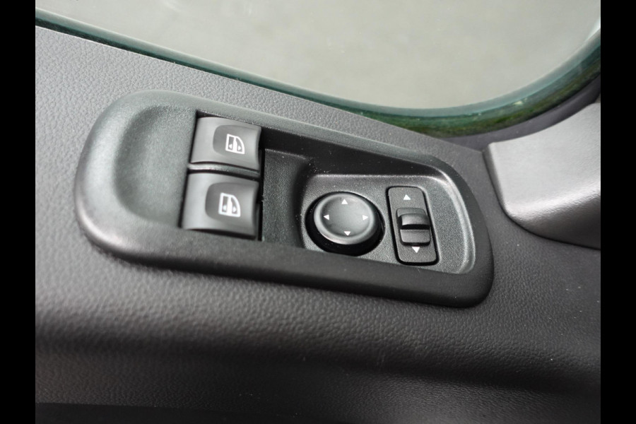 Renault Master T35 2.3 dCi 180PK L2H2 Energy Airco Cruise Control Camera Navi PDC V+A Trekhaak 270° Deuren